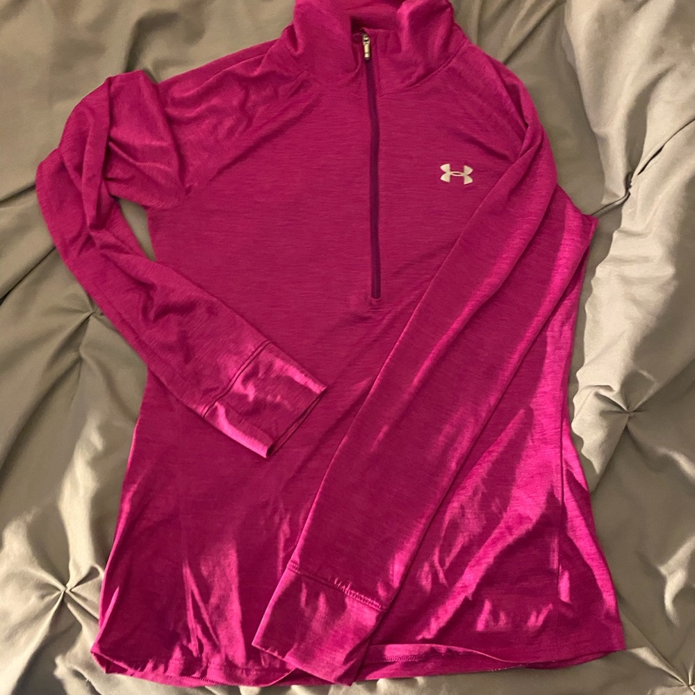 UnderArmour Women’s 1/4 zip turtleneck